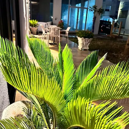 Apartament Seahana *